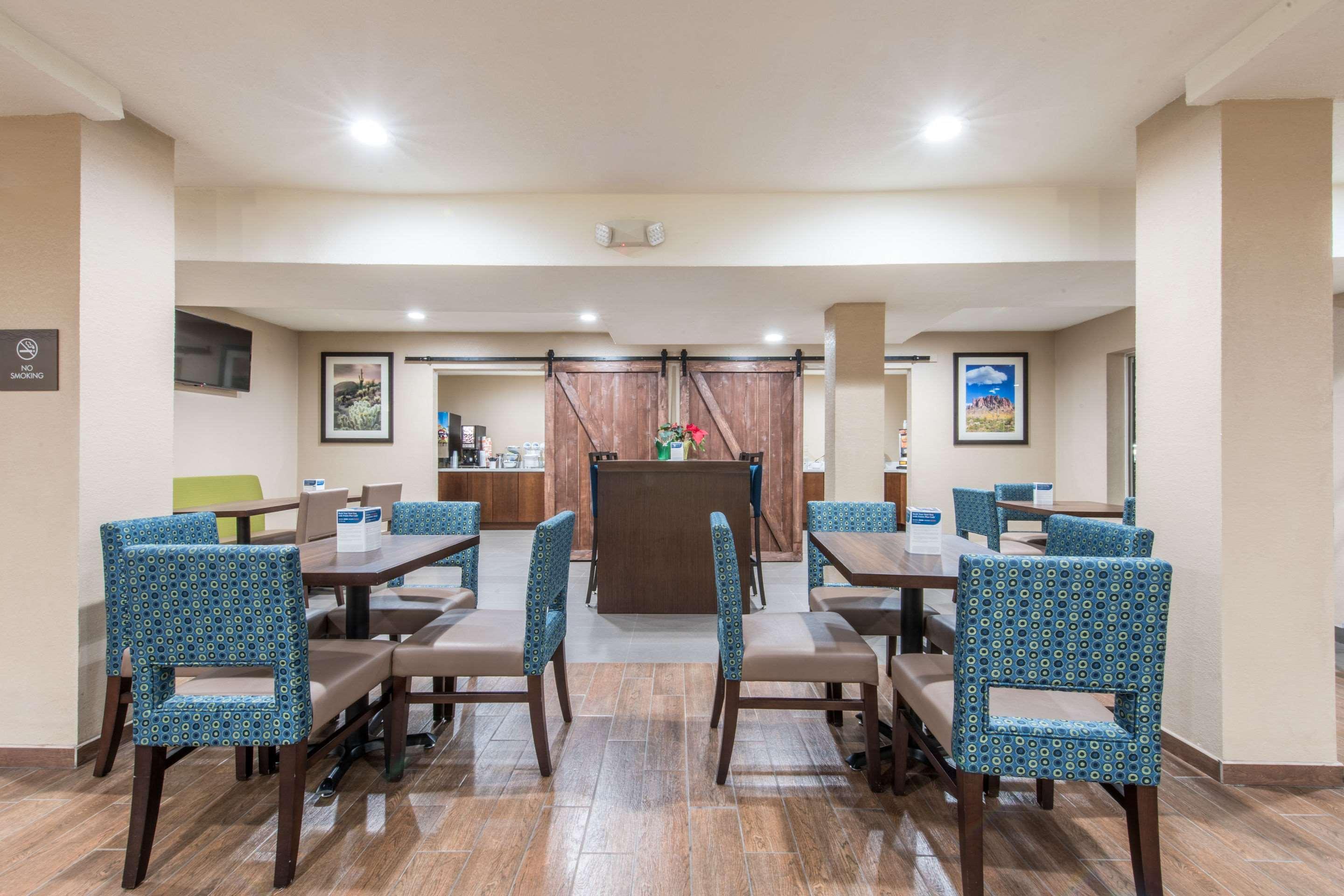 Comfort Inn & Suites Pinetop Show Low Lakeside Exterior foto