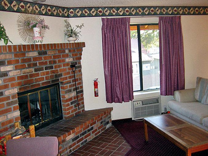 Comfort Inn & Suites Pinetop Show Low Lakeside Exterior foto