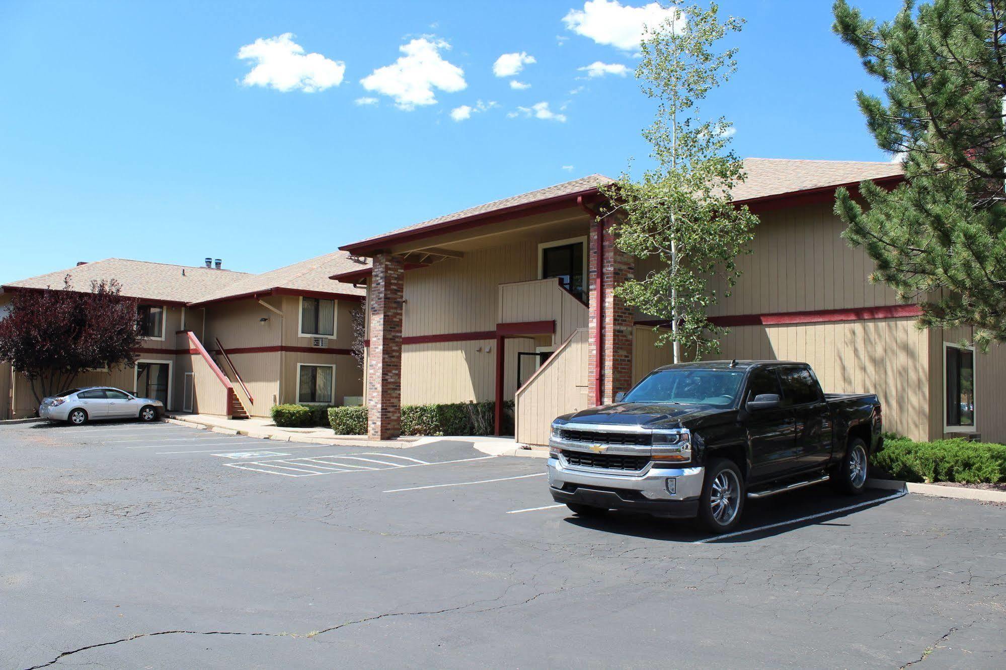 Comfort Inn & Suites Pinetop Show Low Lakeside Exterior foto